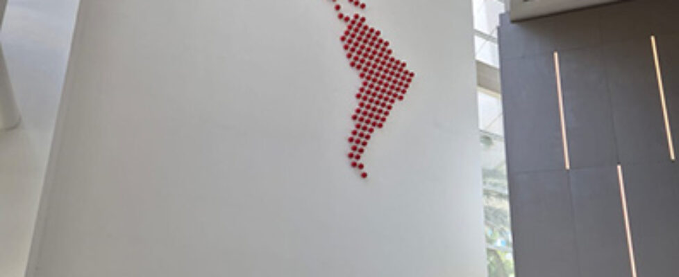 Panel sculpture | Américas