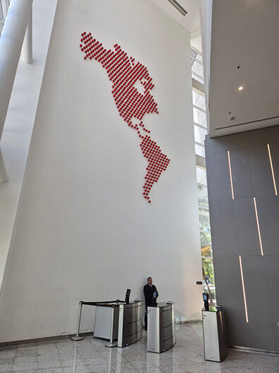 Escultura Painel | Américas