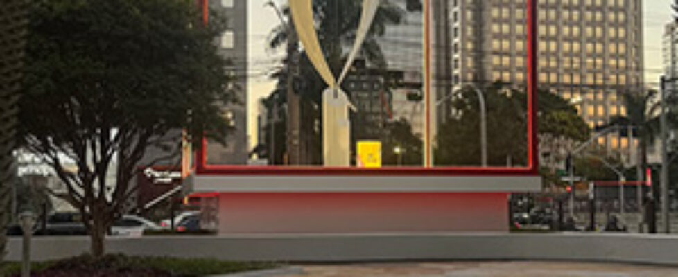 Monumental sculpture | Mobile