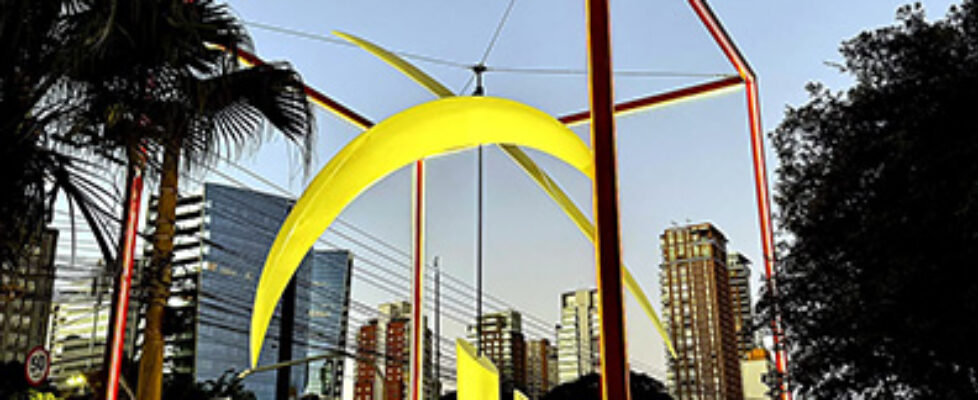 Monumental sculpture | Mobile